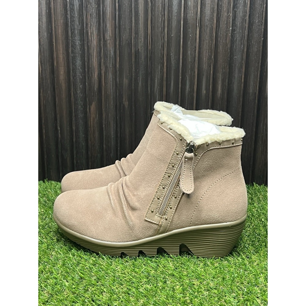 Size 7 - Skechers Studded‎ Sherpa Trim Bootie Jumper Mushroom Womens Air Cooled